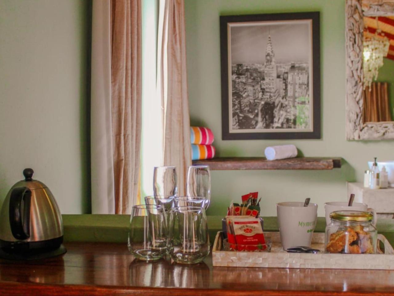 Mymering Wine & Guest Estate Ladismith Bilik gambar